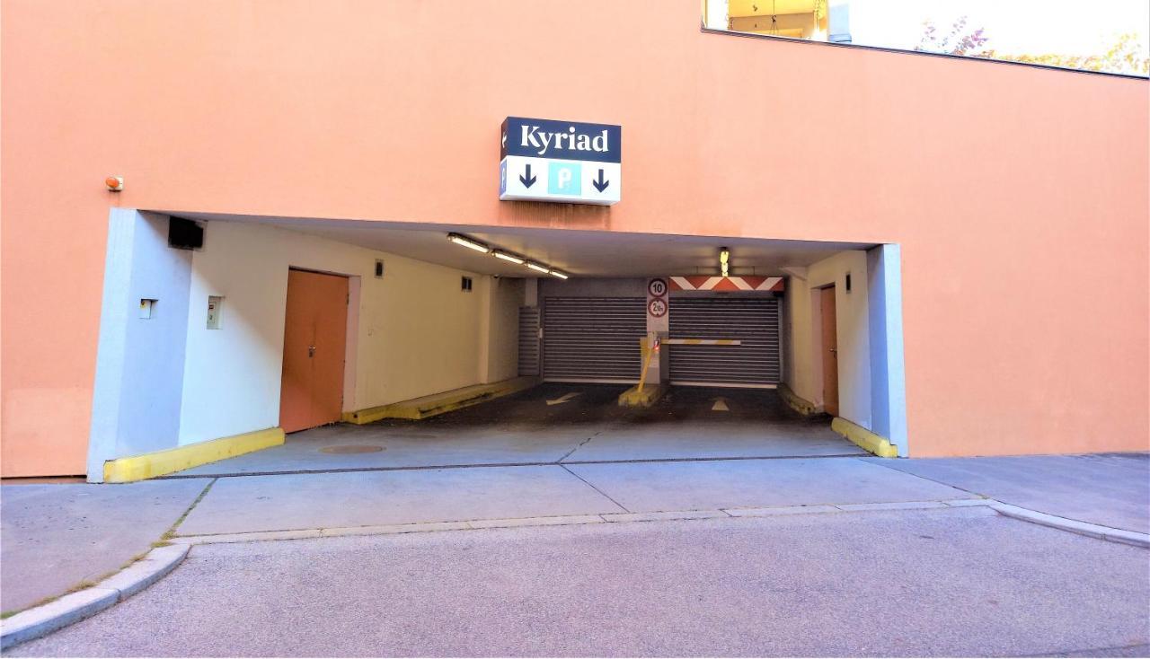 Kyriad Vienna Altmannsdorf Buitenkant foto