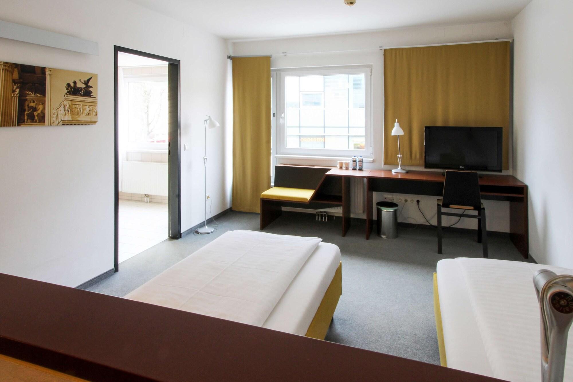 Kyriad Vienna Altmannsdorf Buitenkant foto